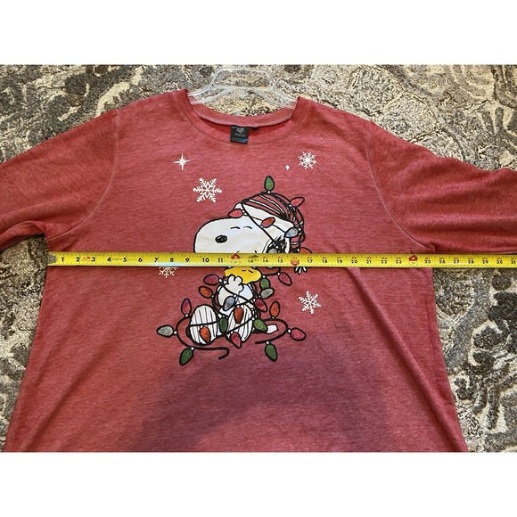 Peanuts Snoopy Woodstock Christmas Red Womens Lights 18/20 Plus Sweatshirt - Picture 8 of 8